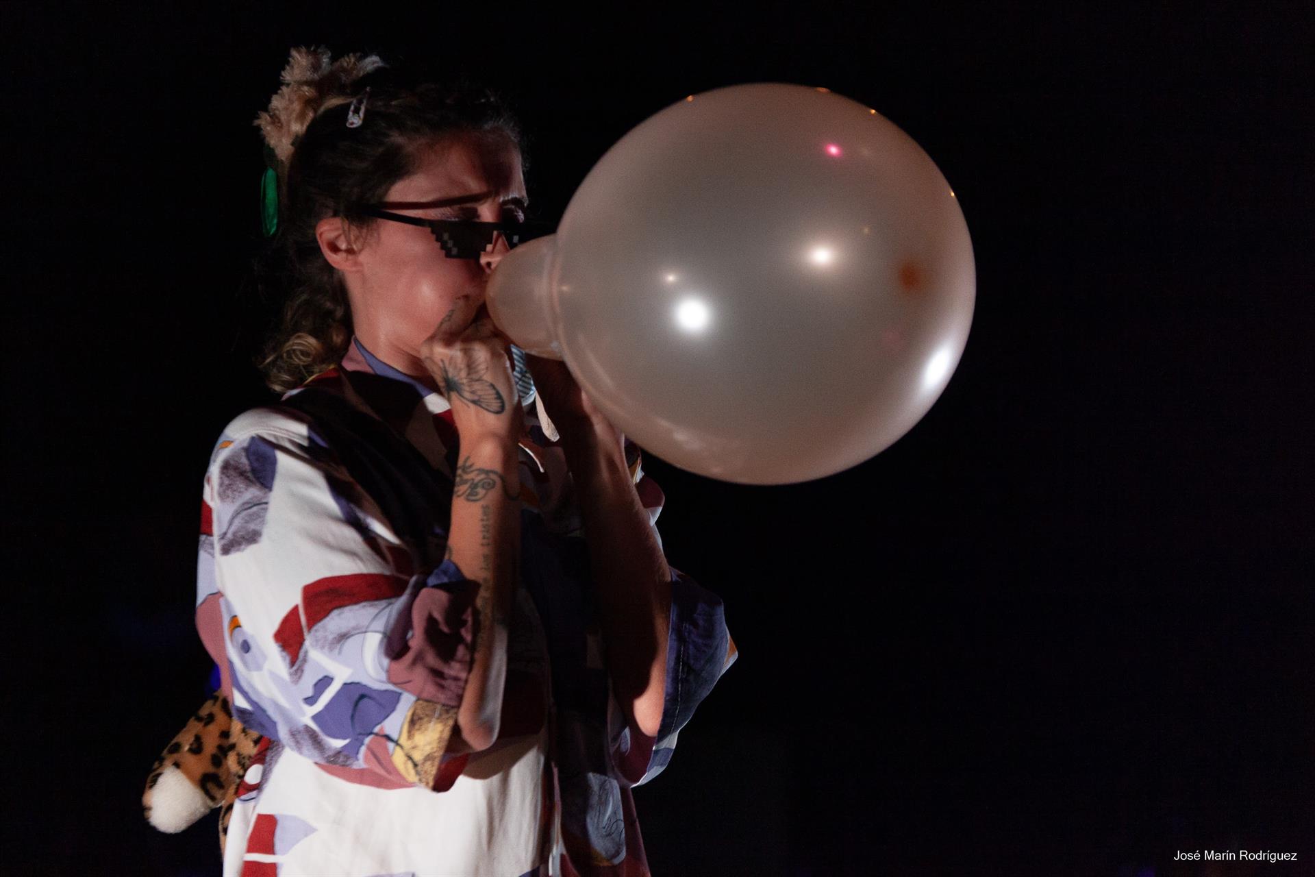 Baile sin límites con 'La rebel·lió de les papallones' en La Mutant