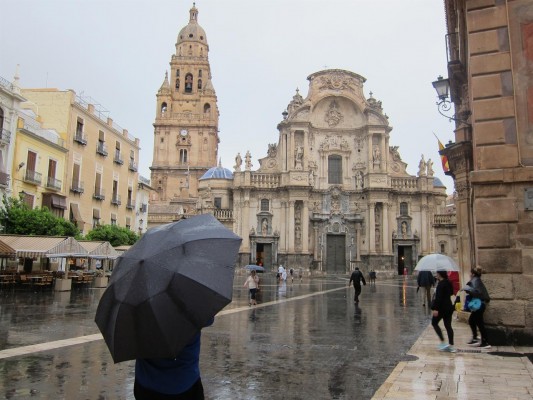 Vuelven las lluvias a la Región: este martes llegan tormentas al Altiplano, Noroeste y Vega del Segura