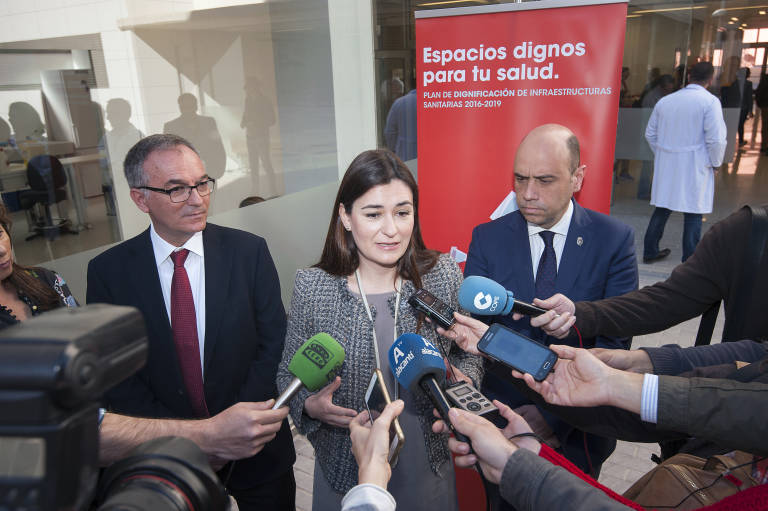 La consellera Montón, en Alicante, este lunes. Foto: RAFA MOLINA - 