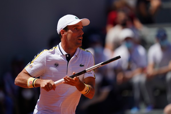Bautista supera la primera ronda ante Vilella y arranca Roland Garros sin excesivos problemas