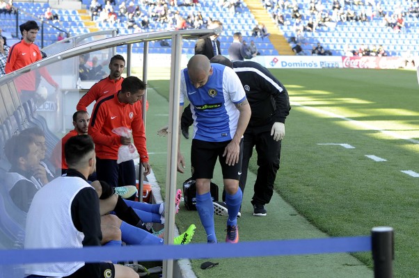 Chechu y Miñano se perderán como mínimo el partido de Buñol