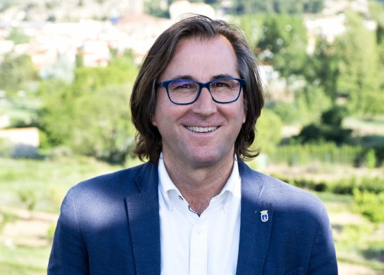 Financiación, despoblación y libertad lingüística: las líneas del proyecto de Anaya para el PPCV