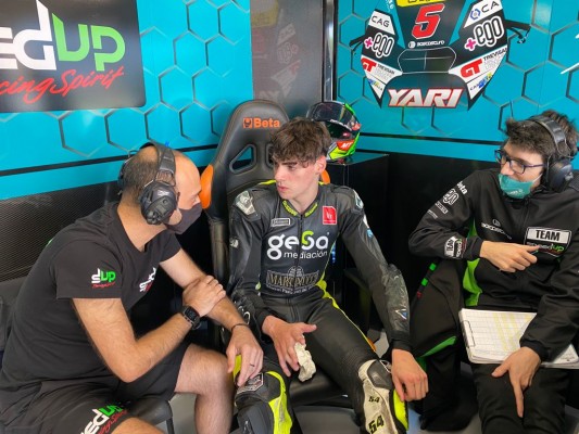Aldeguer debuta en el Mundial siendo duodécimo en Moto2 y el líder Acosta es octavo en Moto3