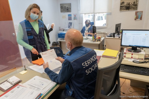 Servicios Sociales tramita más de 1.300 ayudas municipales a familias vulnerables en lo que va de año