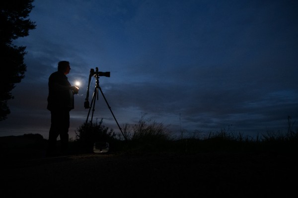 El hombre que persigue a la luna
