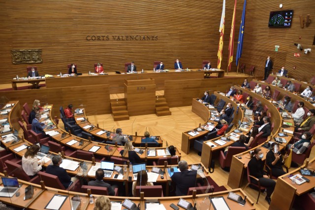  La acción política sale de Les Corts