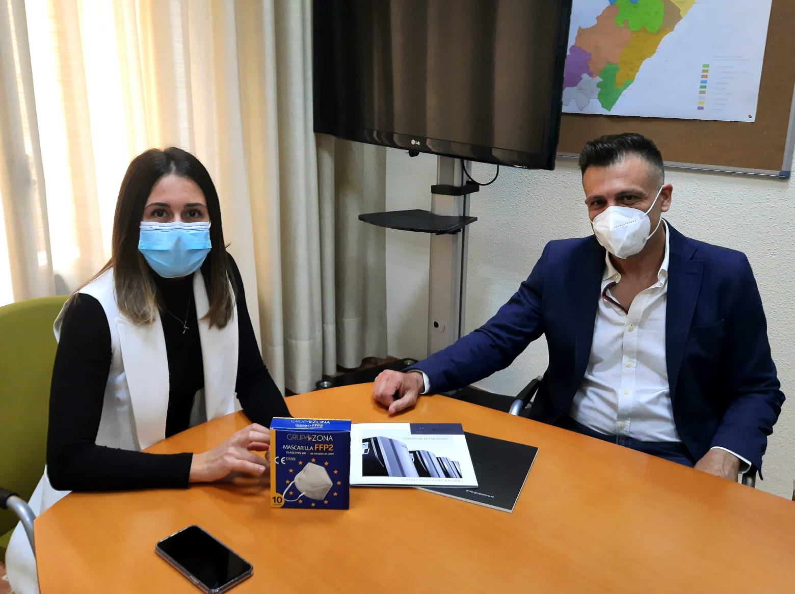 Grupo Zona dona a la Diputación 50.000 mascarillas FFP2 para grandes eventos deportivos