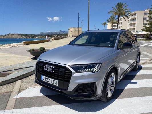 Audi Q7 TFSIe: potente y seguro