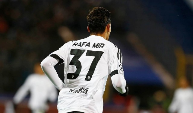 Rafa Mir elige la Copa del Rey antes que la selección