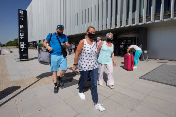 La Región se escapa de las cancelaciones masivas de los turistas británicos