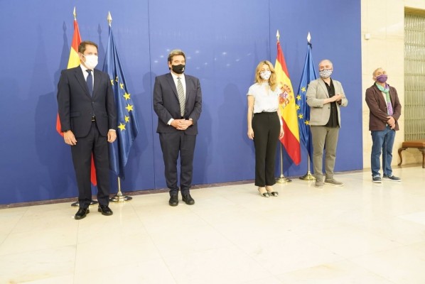 El Gobierno y agentes sociales firman la prórroga de los ERTE, un nuevo 
