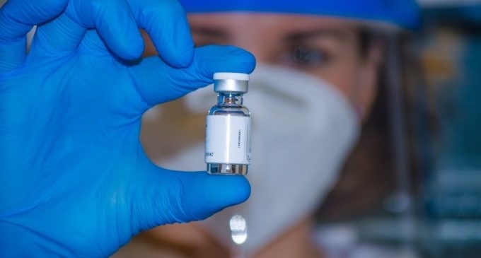 La UE pide multas millonarias para forzar a AstraZeneca a acelerar la entrega de dosis a los países