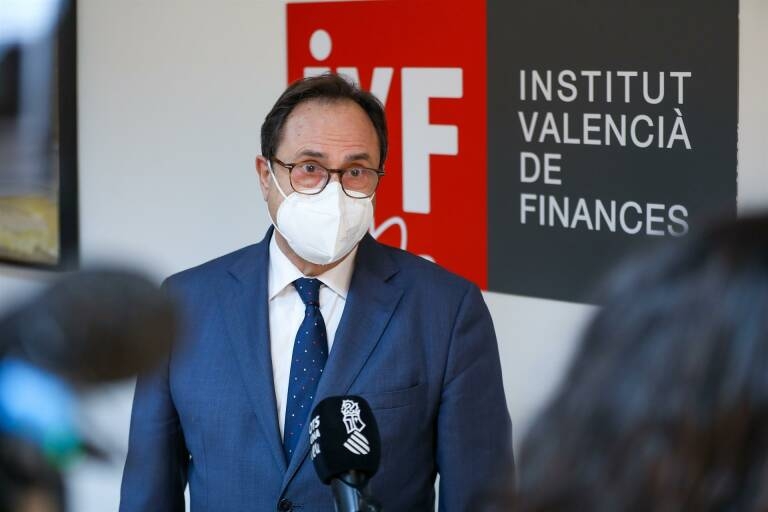 Soler ve avances en financiación y niega que haya bajado la presión: 