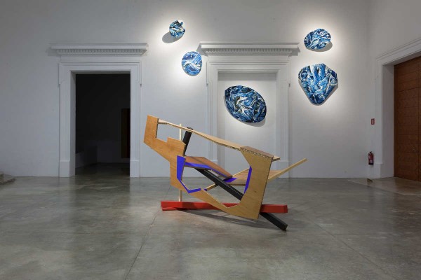 Creadores y críticos ponen negro sobre blanco en el Centre del Carme la situación del arte