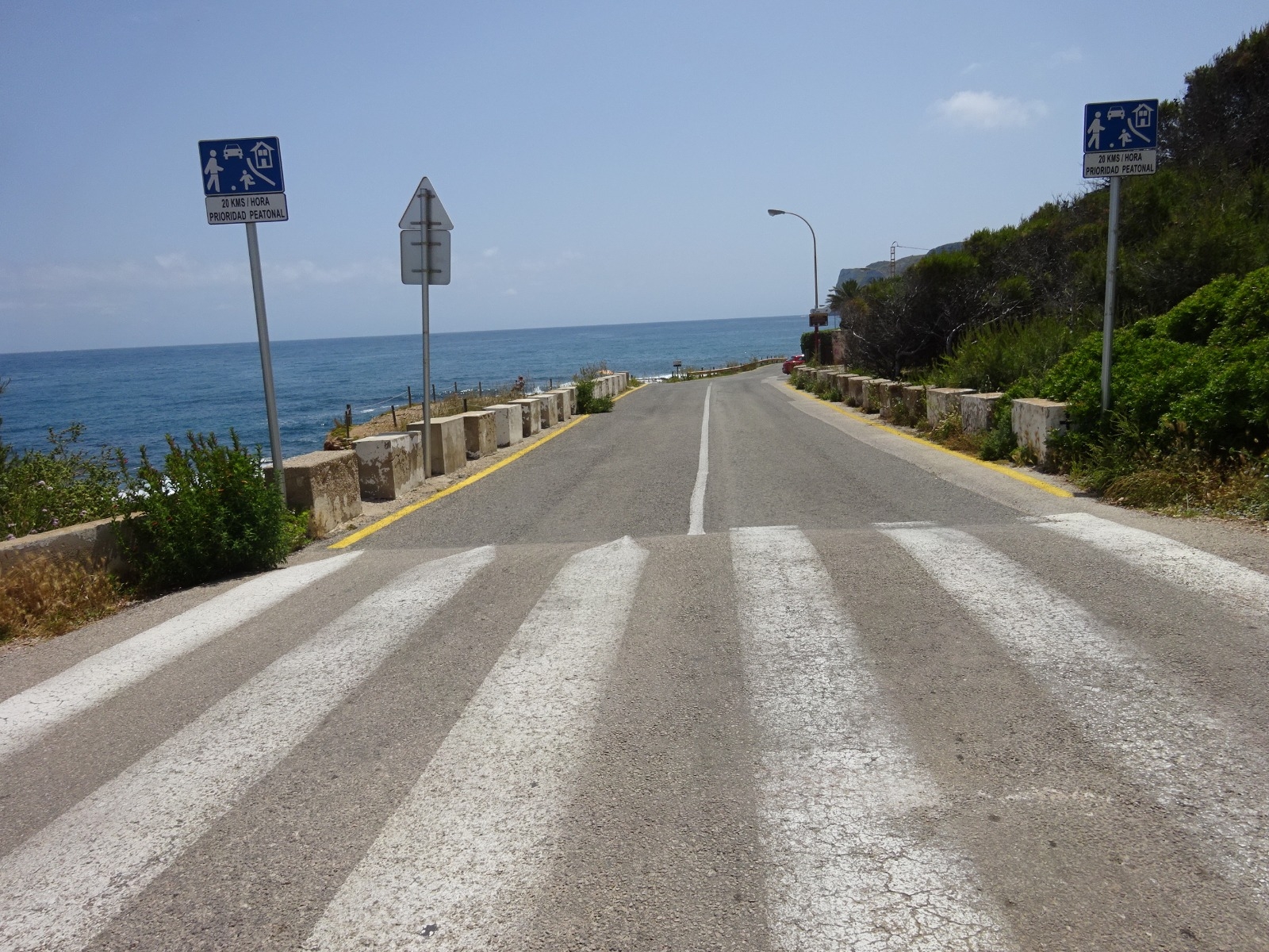 Carretera de Les Rotes, en una imagen tomada este mismo miércoles. Foto: A.S. - 