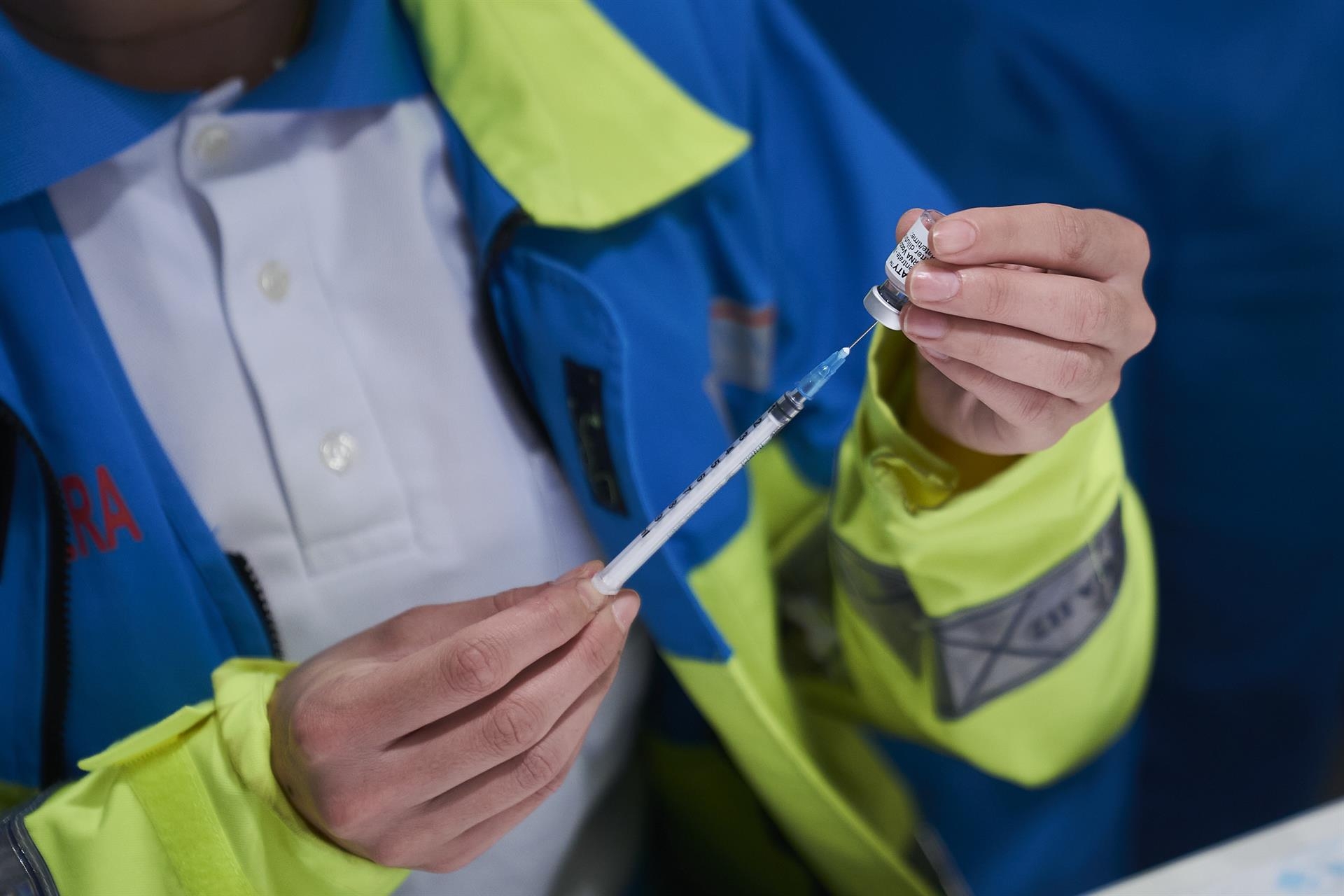 España registra 5.359 nuevos casos de covid-19, 90 muertes y la incidencia se reduce a 128,12