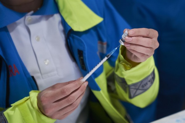 España registra 5.359 nuevos casos de covid-19, 90 muertes y la incidencia se reduce a 128,12