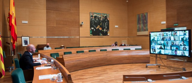 Los votos de PSPV y Compromís permiten avanzar al dictamen para cerrar Divalterra 