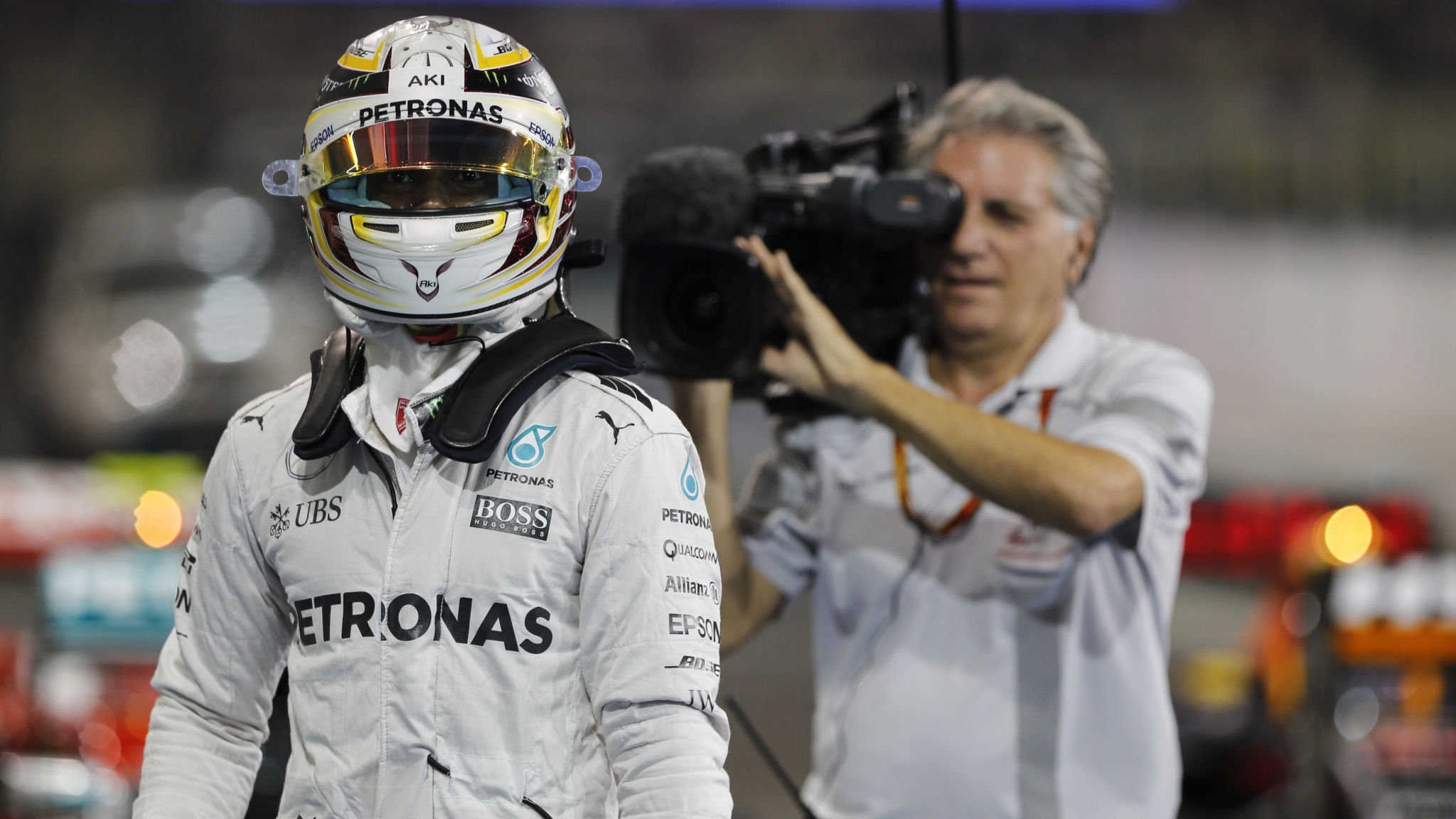 Hamilton prepara su contraataque a Vettel en Shanghái