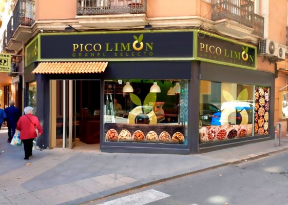 No solo 'bakery coffee': el Molí abre campo con su estreno en los encurtidos en el centro de Alicante