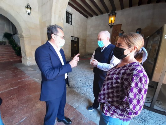 El PSOE denuncia anomalías en el pago de la ayuda a domicilio de Alicante tras un informe del interventor