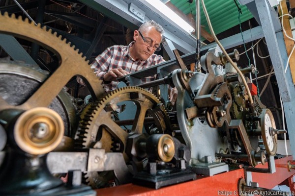 El reloj del Palacio Consistorial marca el paso del tiempo de Cartagena desde hace más de 110 años
