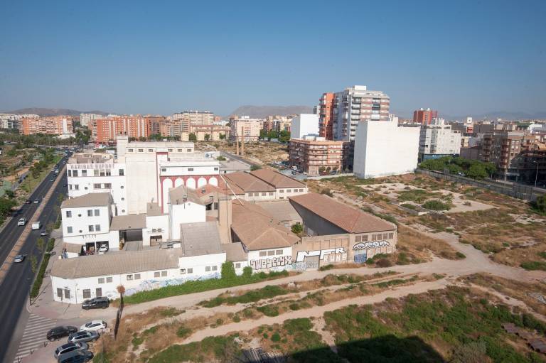 Compromís solicitará un informe de impacto económico del proyecto del Palacio de Congresos