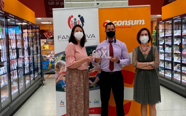 Las familias numerosas de la Comunitat Valenciana premian el apoyo de Consum