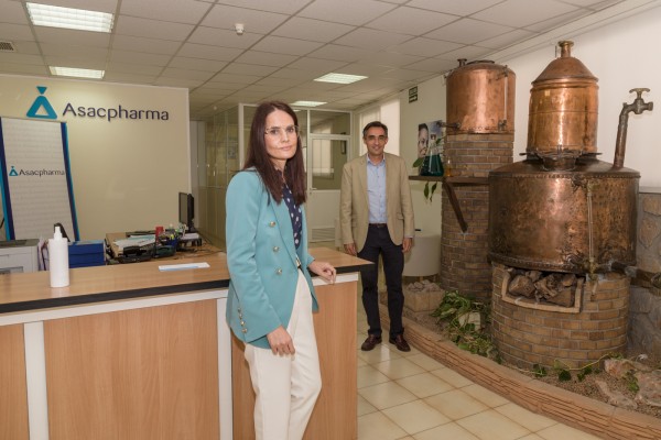 Dentro de AsacPharma, la farmacéutica alicantina que produce vacunas 'con nombres y apellidos'