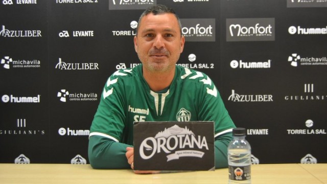El Castellón oficializa el fichaje de Sergi Escobar: regresa con Emilio Isierte como segundo