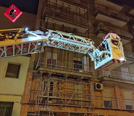 El inmueble de Carrús en Elche que colapsó en 2015 sufre otro derrumbe, aunque está abandonado