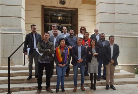 La oposición 'planta' al PP por la investigación del 'caso Fitur' y por los presupuestos de Montoro