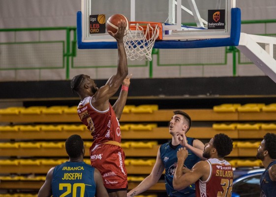 El Murcia inicia el asalto a la Liga Endesa en Granada 
