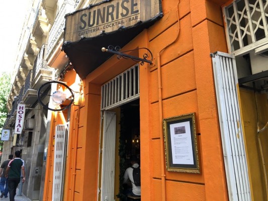 'Sunrise': desayunos, coctels y cocina italiana con denominación de origen en el Centro de Alicante