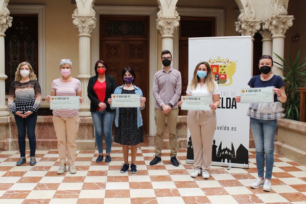 Novelda entrega más de 111.000 euros a las asociaciones sociosanitarias locales