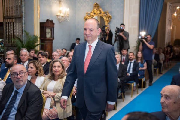 El PSOE plantea conceder la medalla de oro de Alicante a la sanidad pública