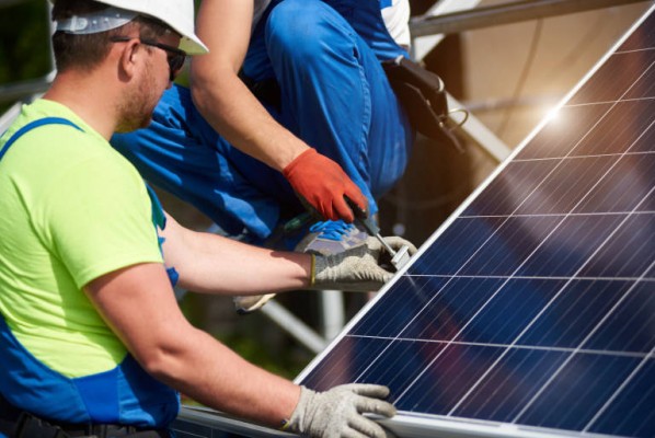 Avaesen y Vivienda lanzan un 'marketplace' para el fomento del autoconsumo de energía