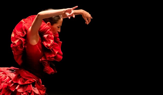 El flamenco vuelve a envolver el casco antiguo de Oropesa del Mar 