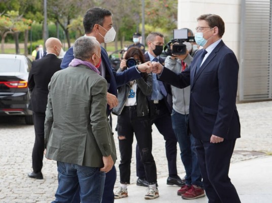 Sánchez anuncia un plan de choque contra el paro juvenil que aspira a crear un millón de empleos