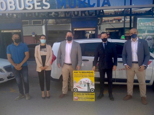 Golpe a los taxis 'pirata' en San Andrés: sanciones de 4.000 euros y cuatro denuncias 