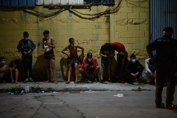 Interior eleva a 5.600 los inmigrantes retornados a Marruecos, el 70% de los que accedieron a Ceuta desde el lunes
