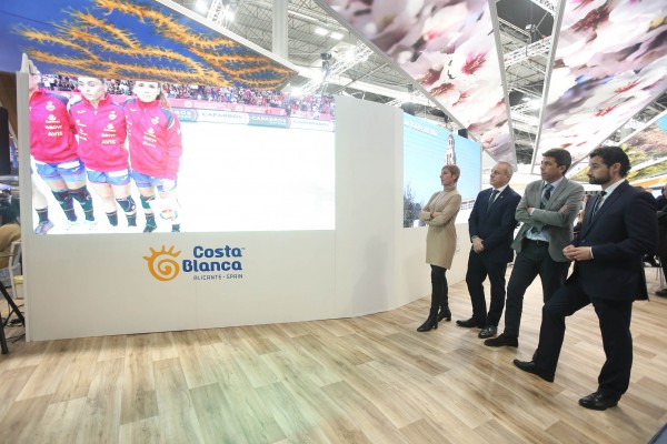Costa Blanca se lanza en Fitur a por el turista nacional con una campaña para redescubrir la provincia