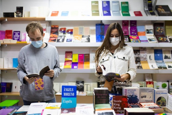 La Plaça del Llibre arriba a Gandia amb més de 40 activitats