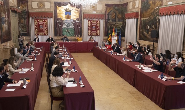 La Diputación pide al Gobierno que queden exentos de peaje los usuarios de la AP-7, CV-10 y A-23