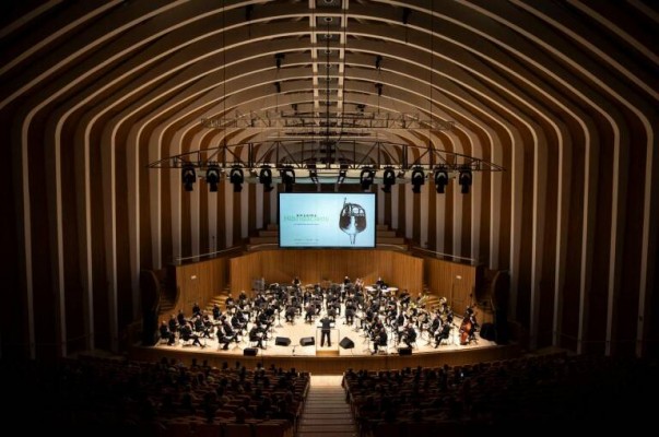 La Banda Sinfónica Municipal interpreta un programa ecléctico de jazz, tango y cine