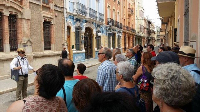 Carcaixent recupera la Fira Modernista de manera presencial adaptada a la situación sanitaria