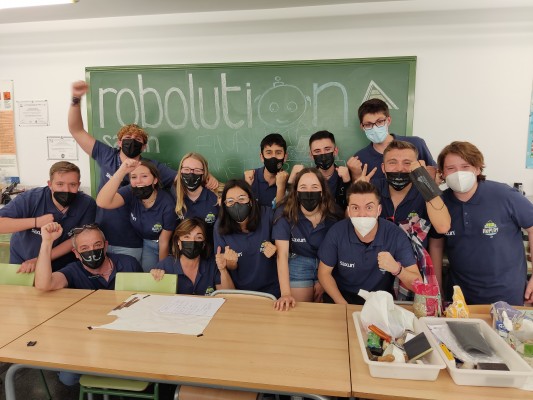 El equipo Roboluti_ON de Villena, gana el torneo local de robótica First Lego League 2021 en la UA

