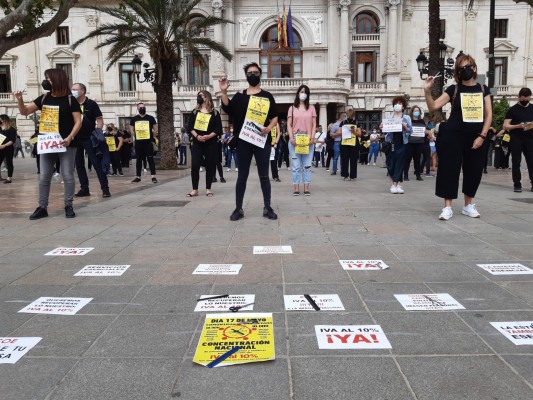 Peluquerías y centros de estética valencianos vuelven a reclamar el IVA reducido