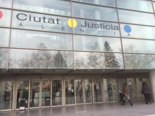 El juzgado procesa a un exdiputado del PSPV en la causa de los zombies de Imelsa