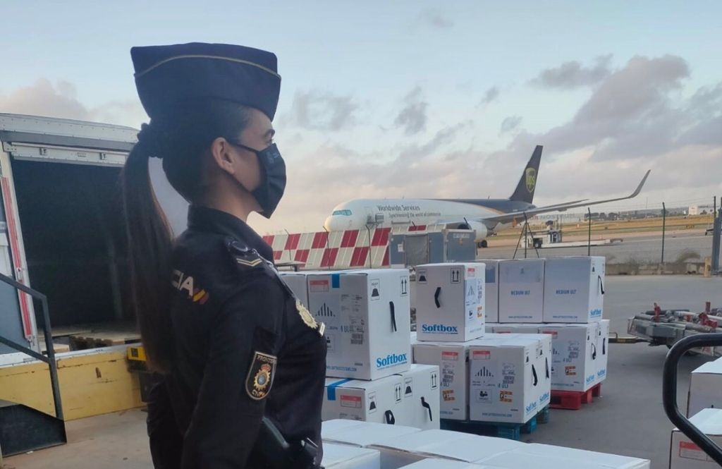 Supervisión del traslado de vacunas en la Comunitat Valenciana. Foto: DELEGACIÓN DE GOBIERNO - 